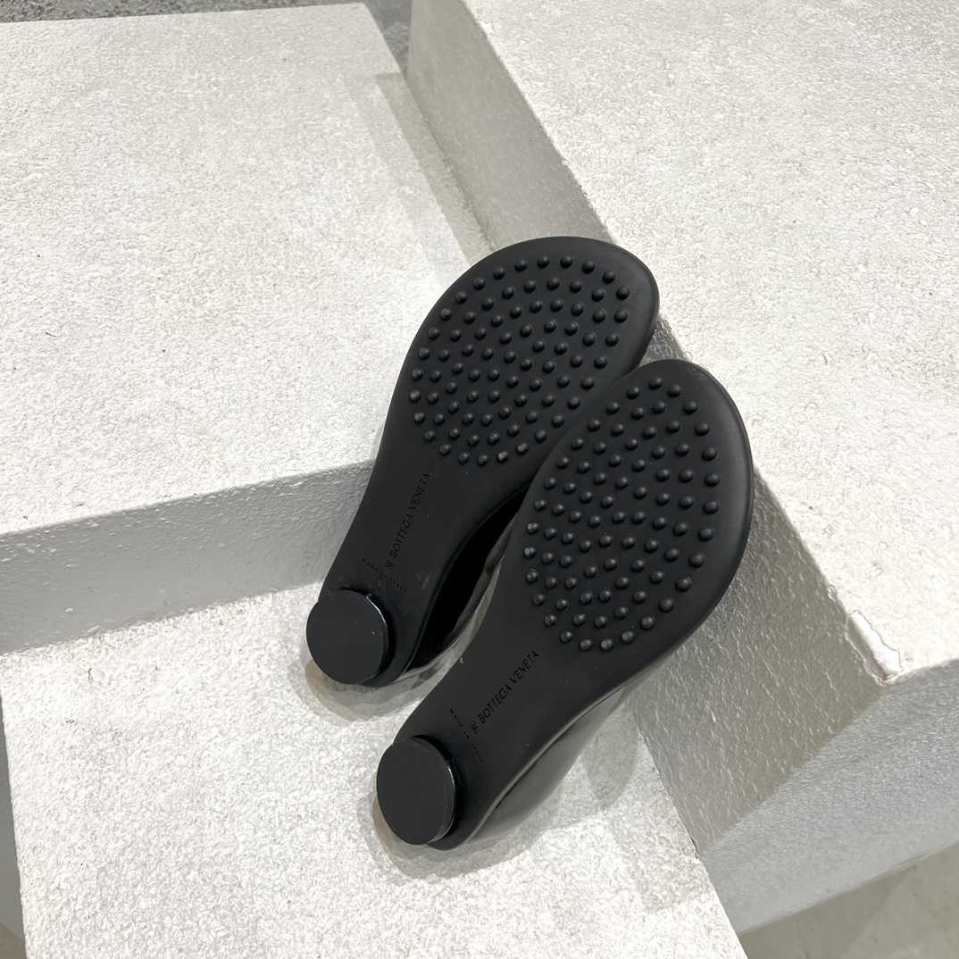 Bottega Veneta Atomic Ballerina Flat - DopestKickz