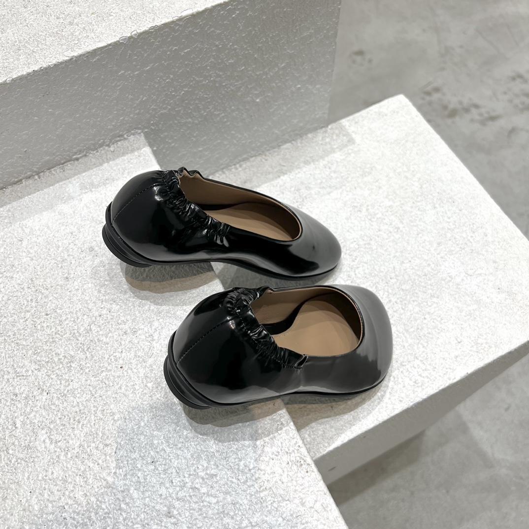Bottega Veneta Atomic Ballerina Flat - DopestKickz