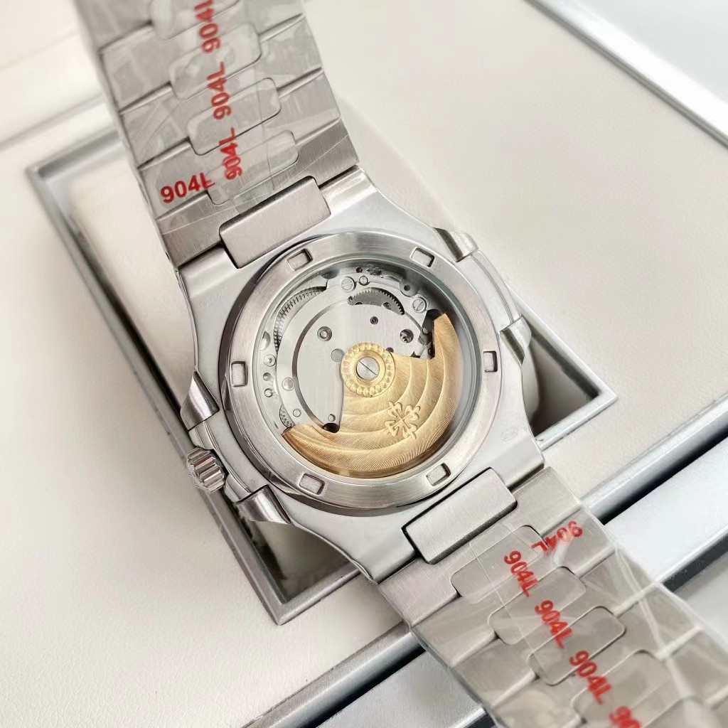 Patek Philippe Nautilus 5711 Tiffany Blue Replica - DopestKickz