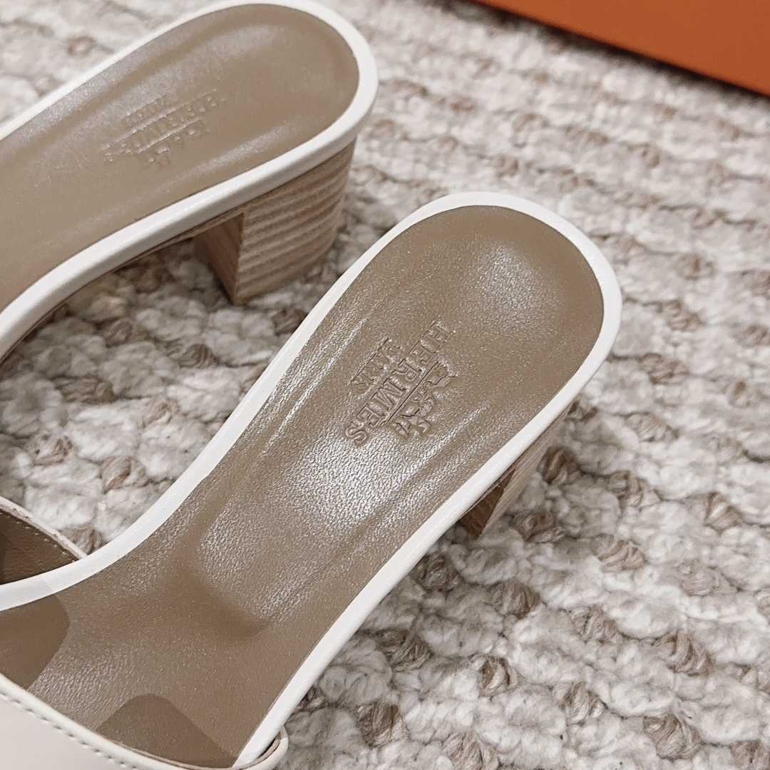 Hermes Oasis Sandal - DopestKickz