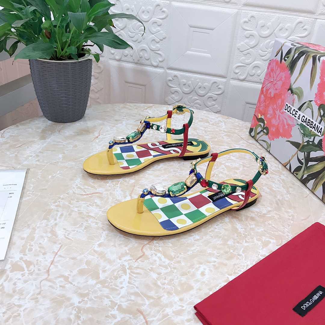 Dolce & Gabbana Patent Leather Thong Sandals - DopestKickz