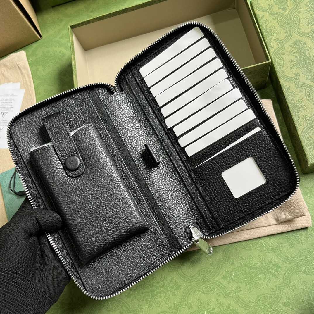 Gucci Jumbo GG Travel Document Case - DopestKickz