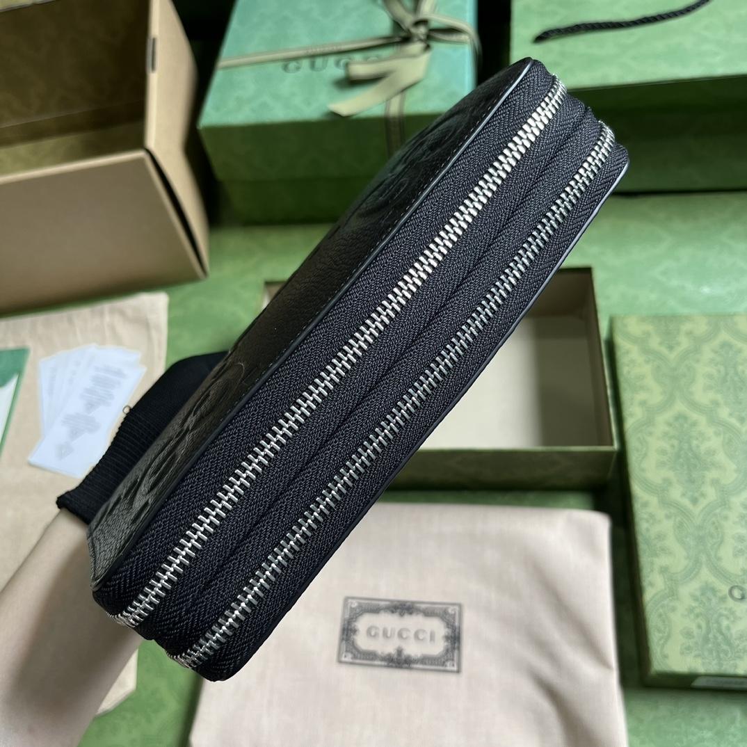 Gucci Jumbo GG Travel Document Case - DopestKickz