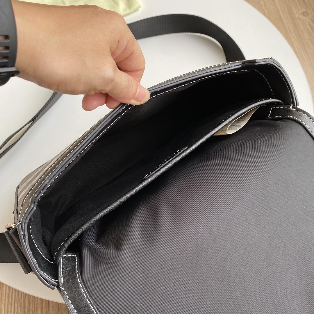 Burberry Small Alfred Messenger Bag - DopestKickz