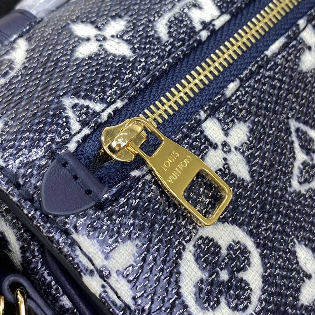 Louis Vuitton Pochette Métis East West (21.5x13.5x6cm)   M22834  - DopestKickz