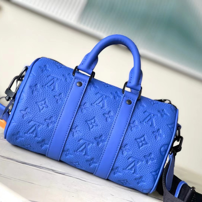 Louis Vuitton Keepall Bandoulière 25  (25 x 15 x 11cm) M23129 - DopestKickz