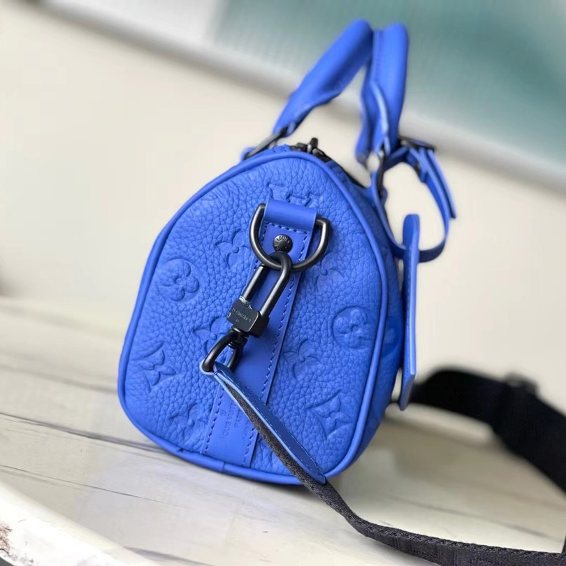 Louis Vuitton Keepall Bandoulière 25  (25 x 15 x 11cm) M23129 - DopestKickz