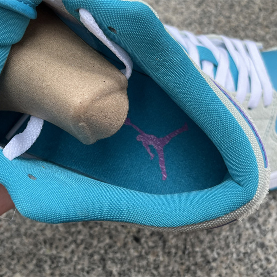 Air Jordan 1 Low Sneaker   DX4334-300 - DopestKickz