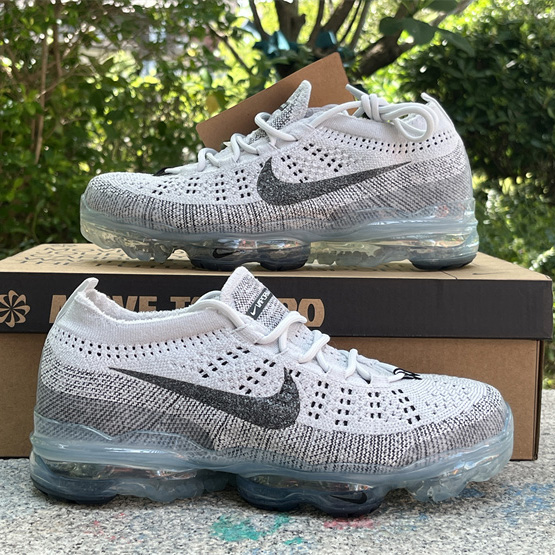 Nike Vapormax 2023 Flyknit Sneakers      DV1678-004 - DopestKickz