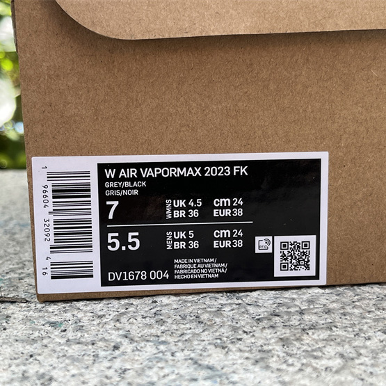 Nike Vapormax 2023 Flyknit Sneakers      DV1678-004 - DopestKickz