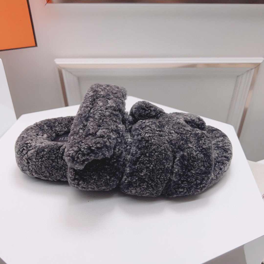 Hermes Chypre Sandal - DopestKickz