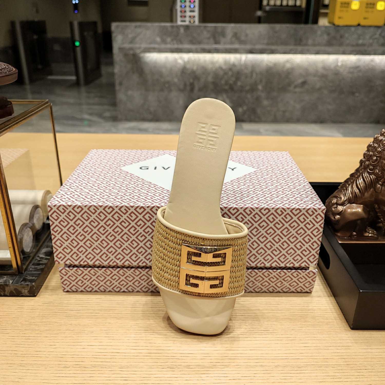 Givenchy 4G Flat Mules In Raffia - DopestKickz