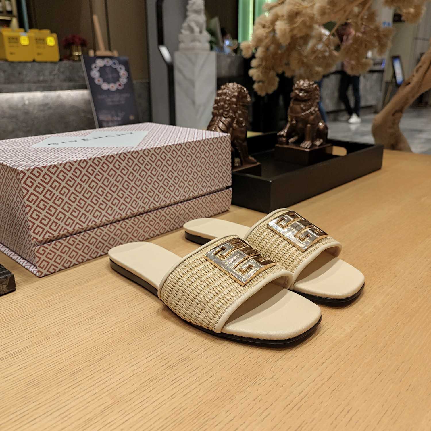 Givenchy 4G Flat Mules In Raffia - DopestKickz