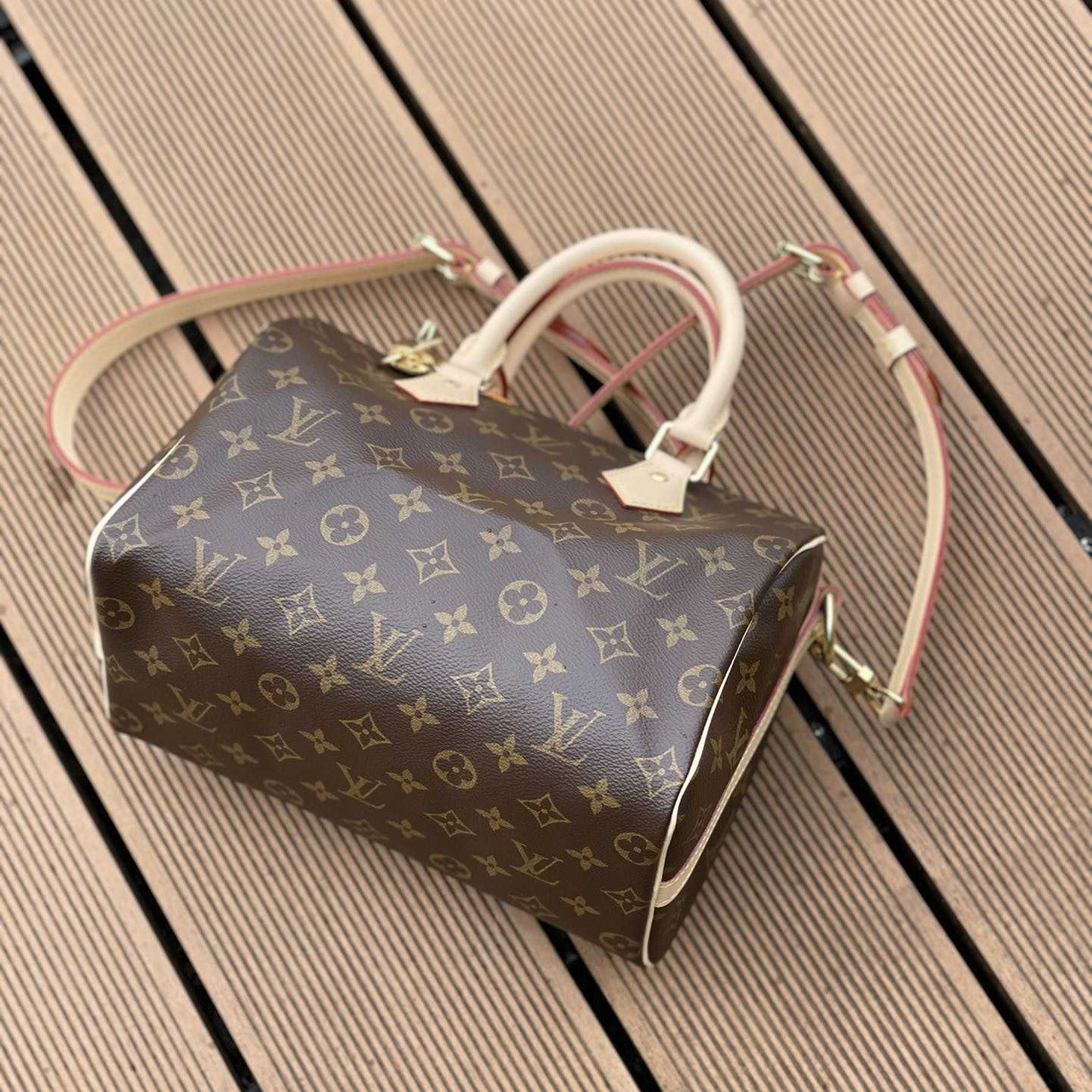 Louis Vuitton Speedy Bandoulière 25   M41113 - DopestKickz