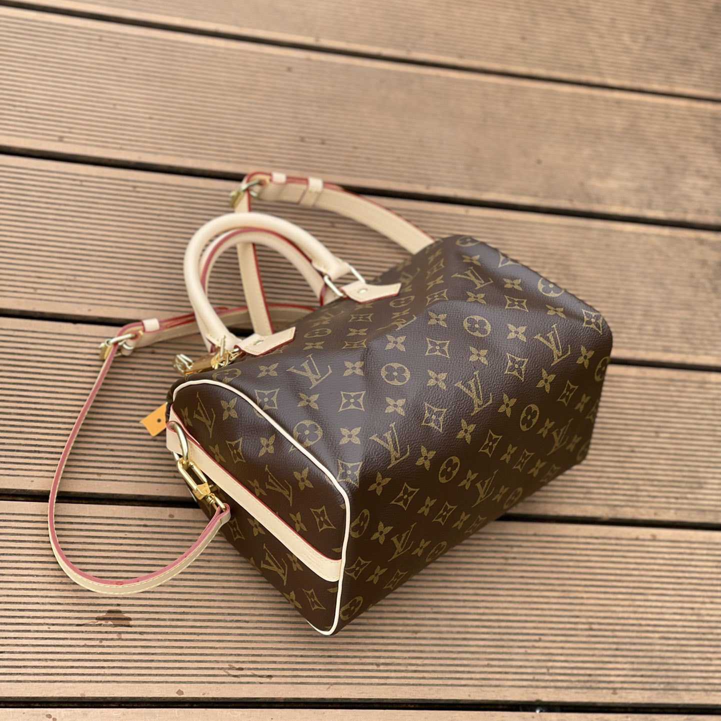 Louis Vuitton Speedy Bandoulière 25   M41113 - DopestKickz