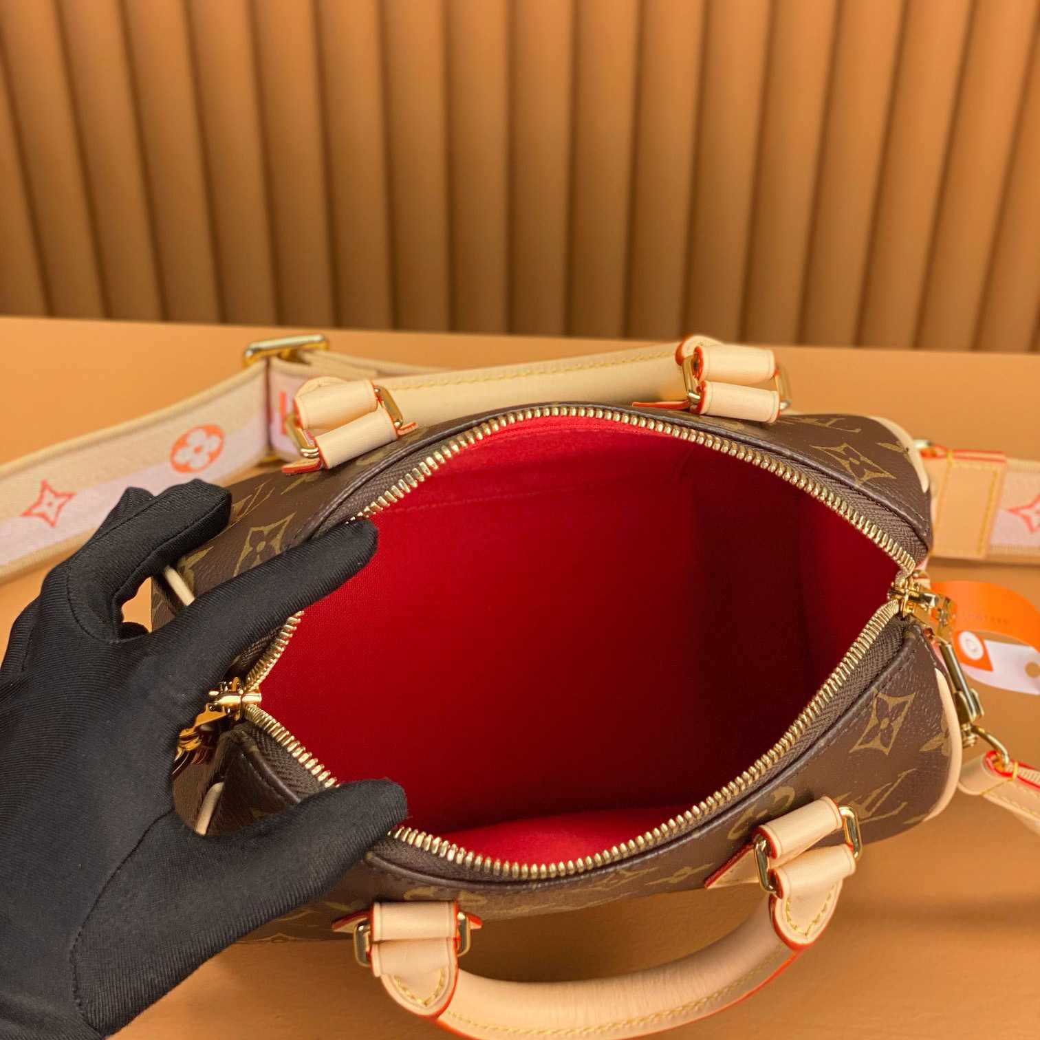 Louis Vuitton Speedy Bandoulière 20  (20.5 x 13.5 x 12cm)       M46594 - DopestKickz