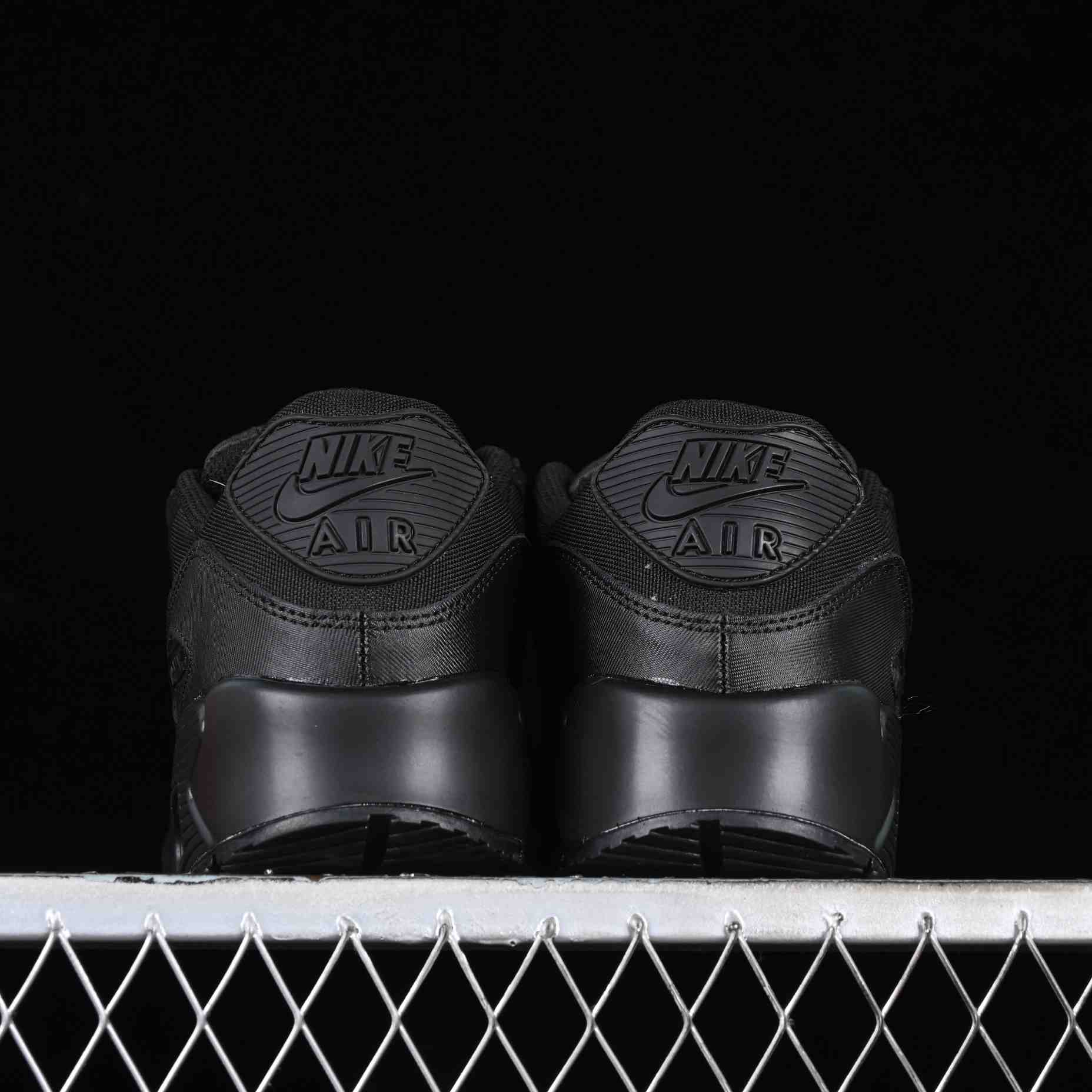 Nike Air Max 90 Sneakers     537384-090 - DopestKickz