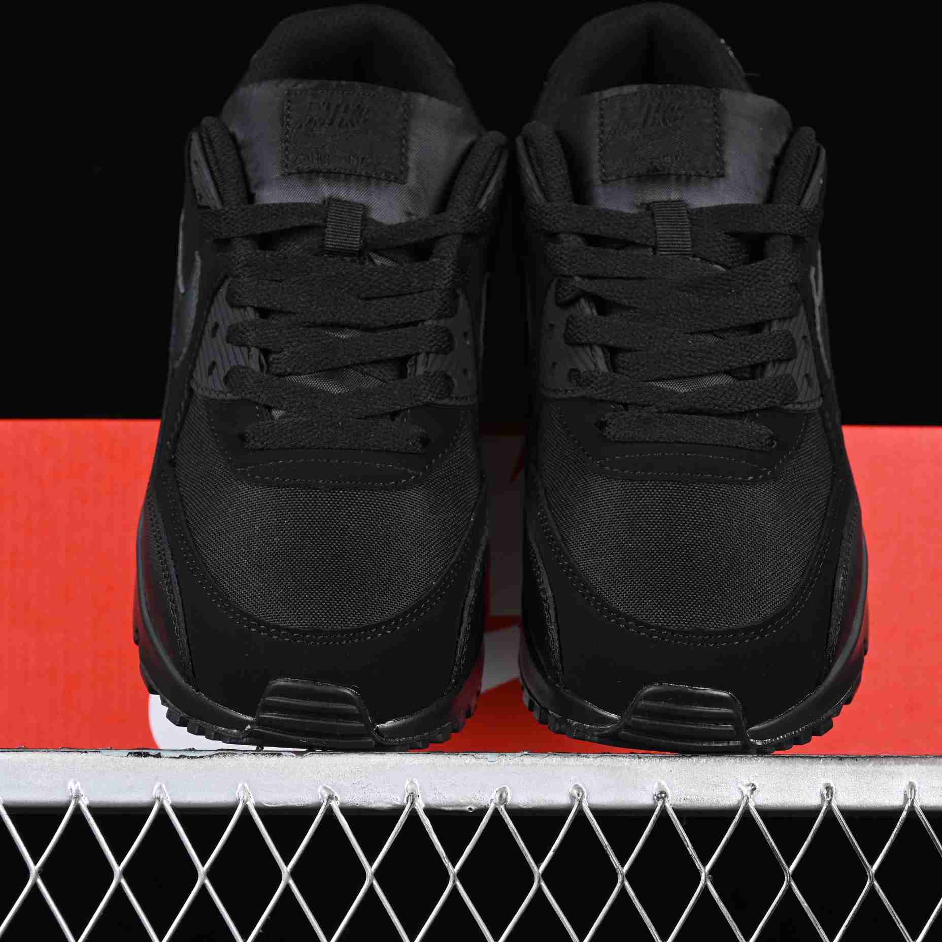 Nike Air Max 90 Sneakers     537384-090 - DopestKickz