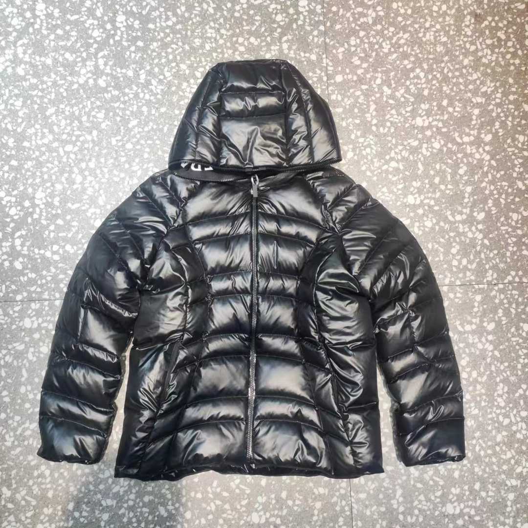 Moncler Narlay Short Down Jacket - DopestKickz