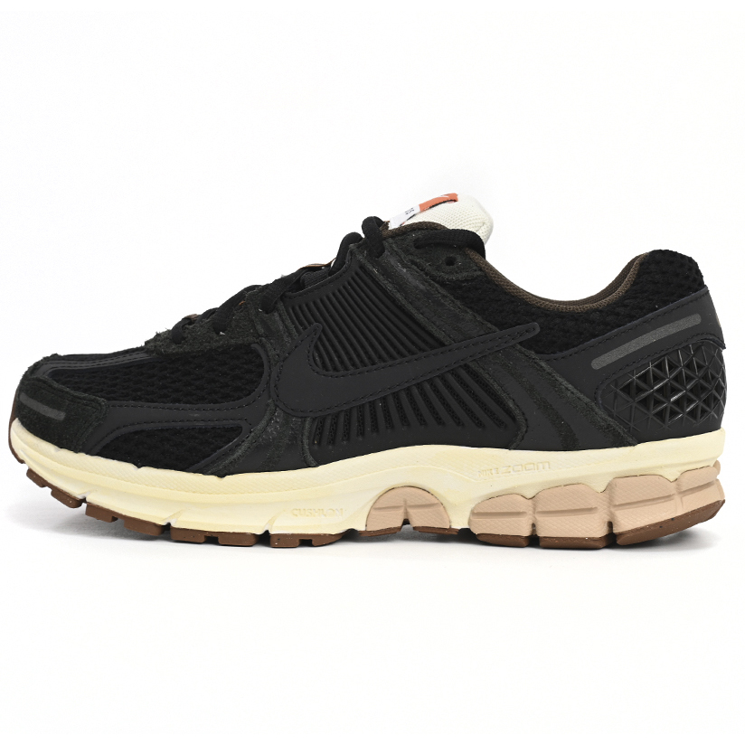 NikeAir Zoom Vomero 5 Pure Black Sneaker    FD0533-010  - DopestKickz