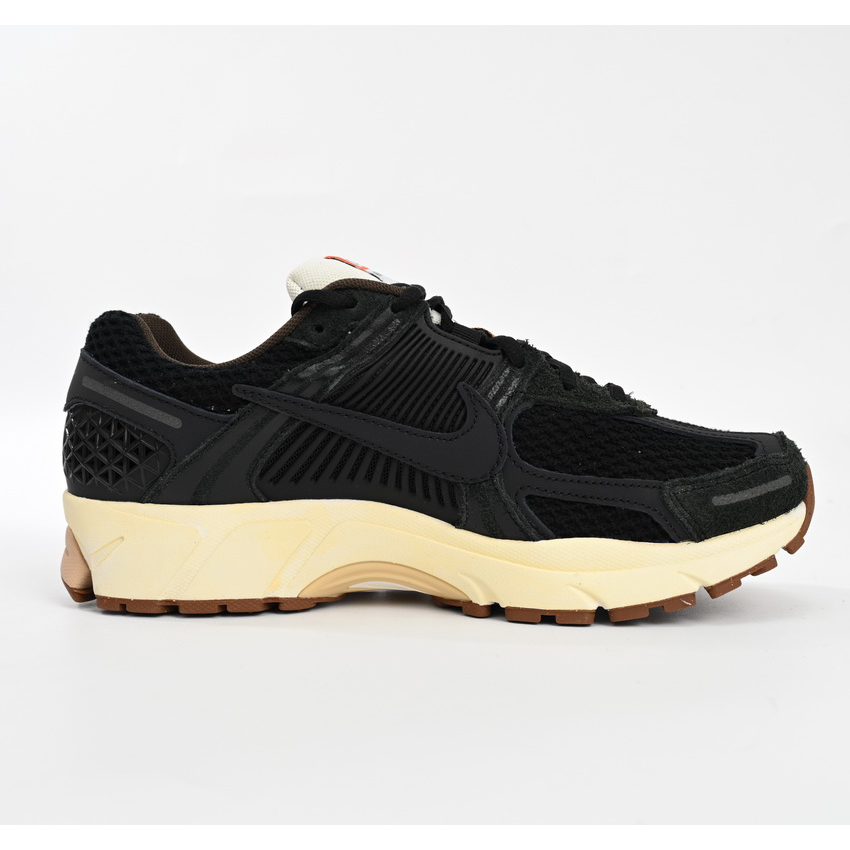NikeAir Zoom Vomero 5 Pure Black Sneaker    FD0533-010  - DopestKickz