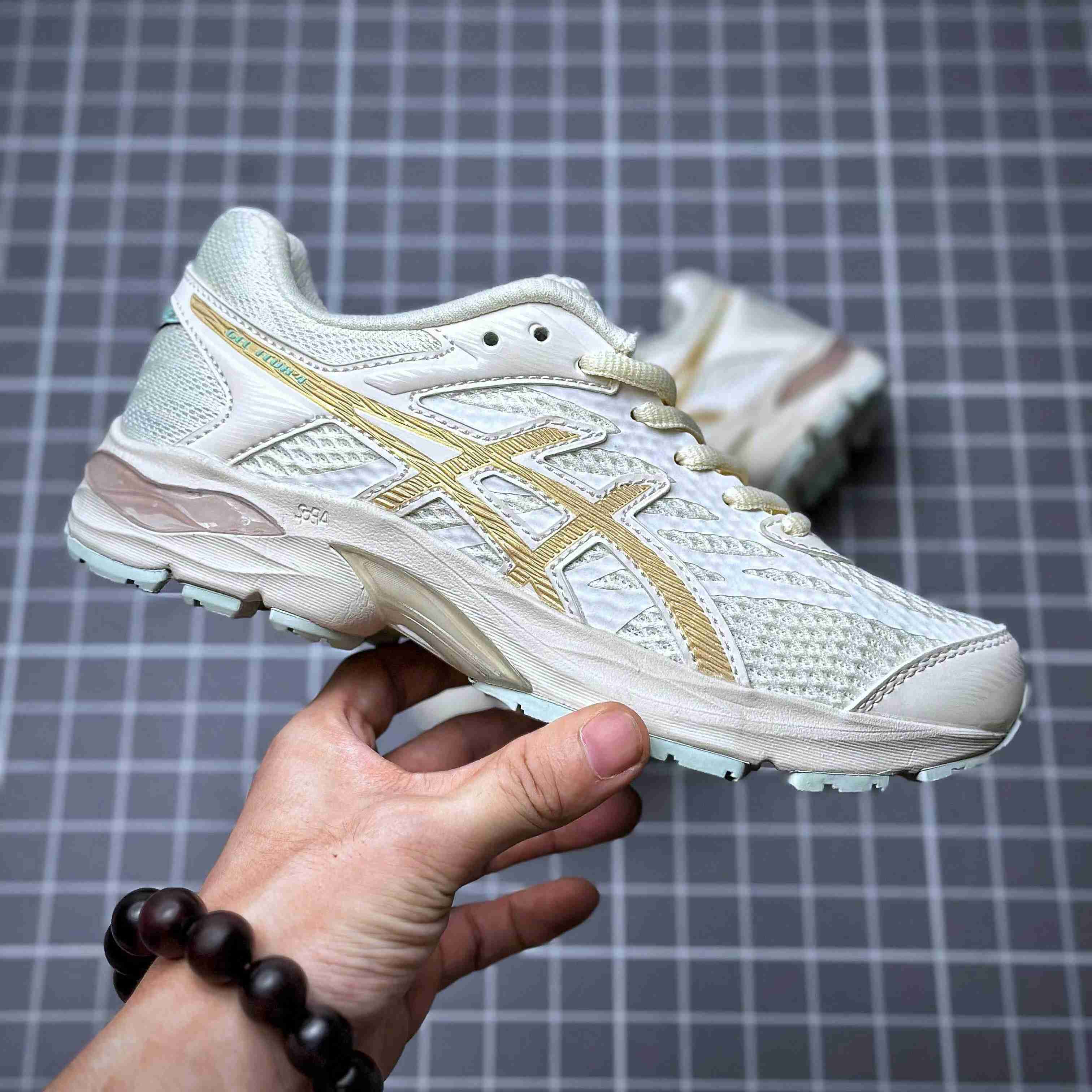 Asics Gel-Flux 4 Sneakers  - DopestKickz
