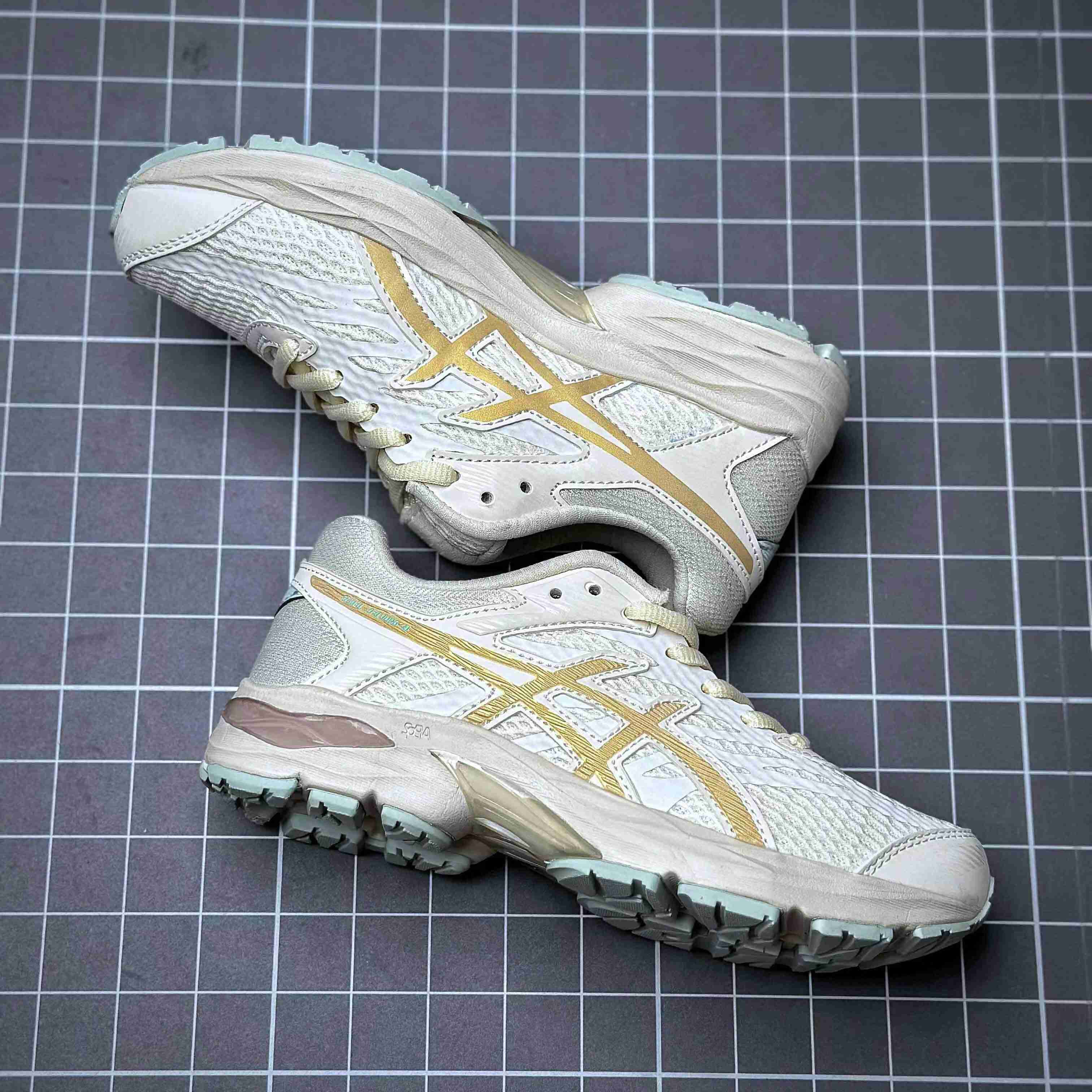 Asics Gel-Flux 4 Sneakers  - DopestKickz