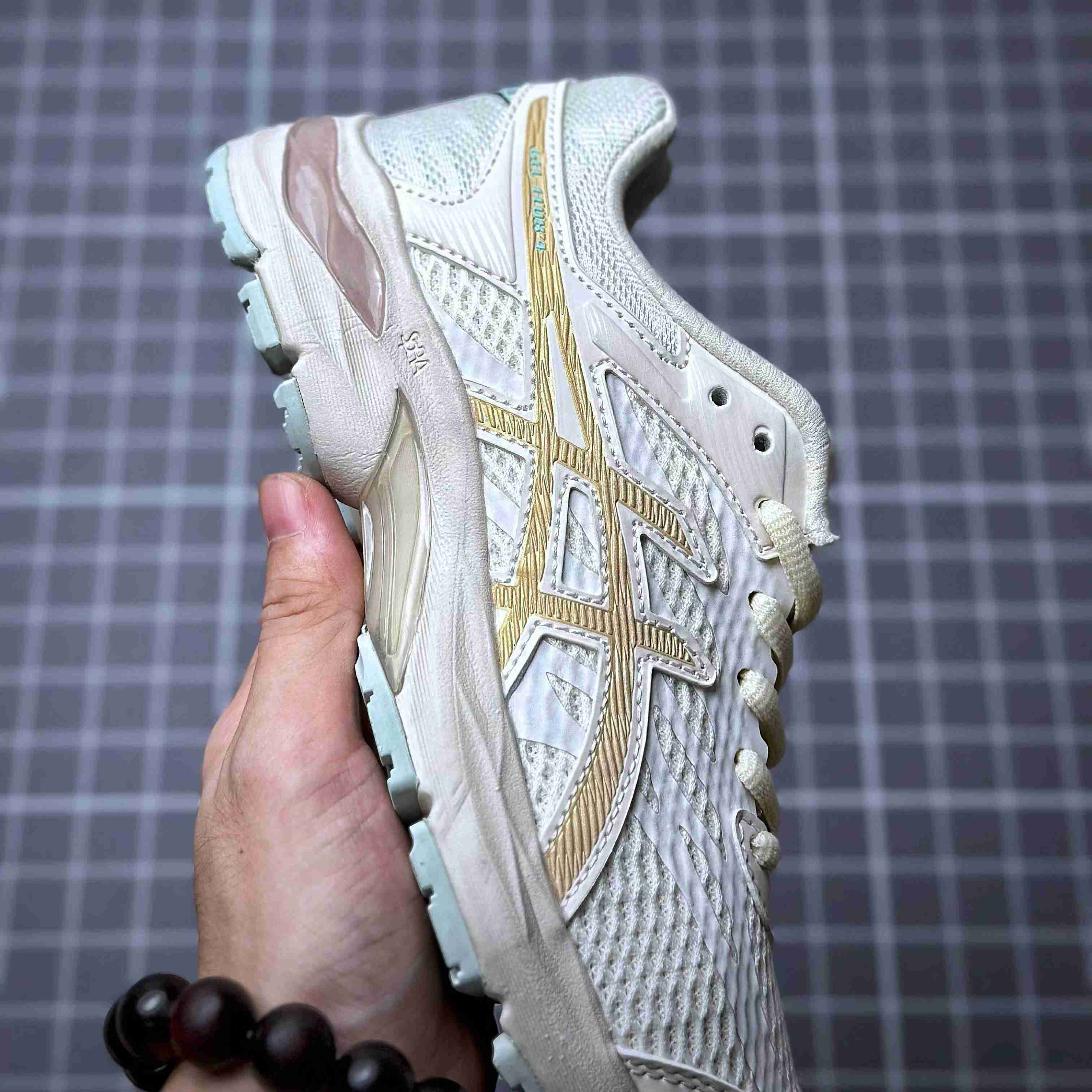 Asics Gel-Flux 4 Sneakers  - DopestKickz