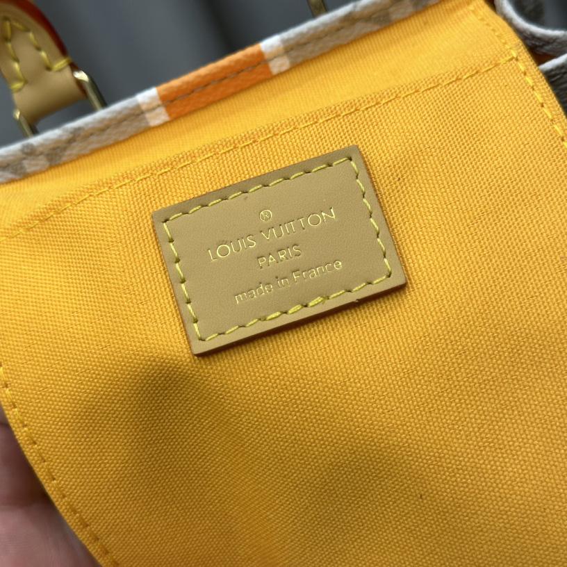 Louis Vuitton Petit Sac Plat(14 x 17 x 5cm)   M23615 - DopestKickz