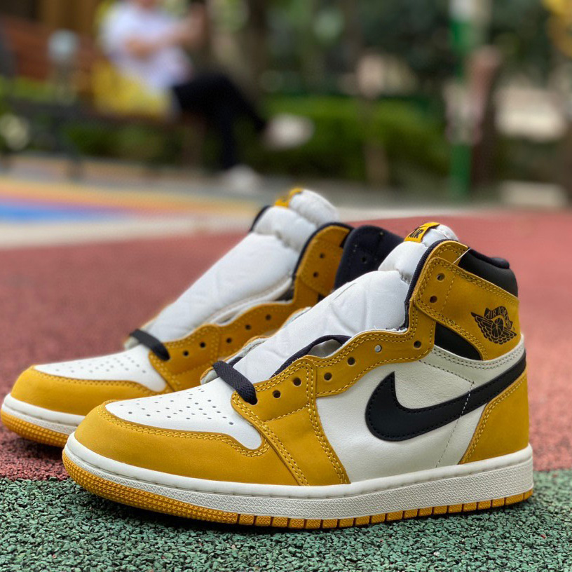 Air Jordan 1 High OG “Yellow Ochre” Sneaker     DZ5485-701 - DopestKickz