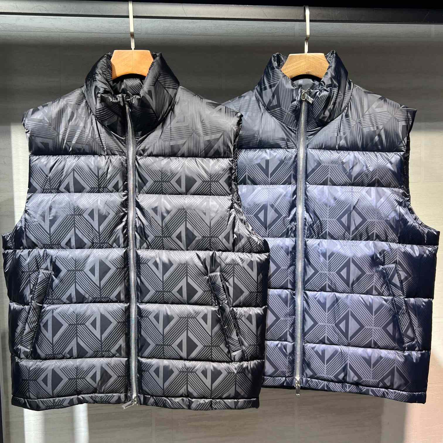 Dior Sleeveless Down Jacket - DopestKickz