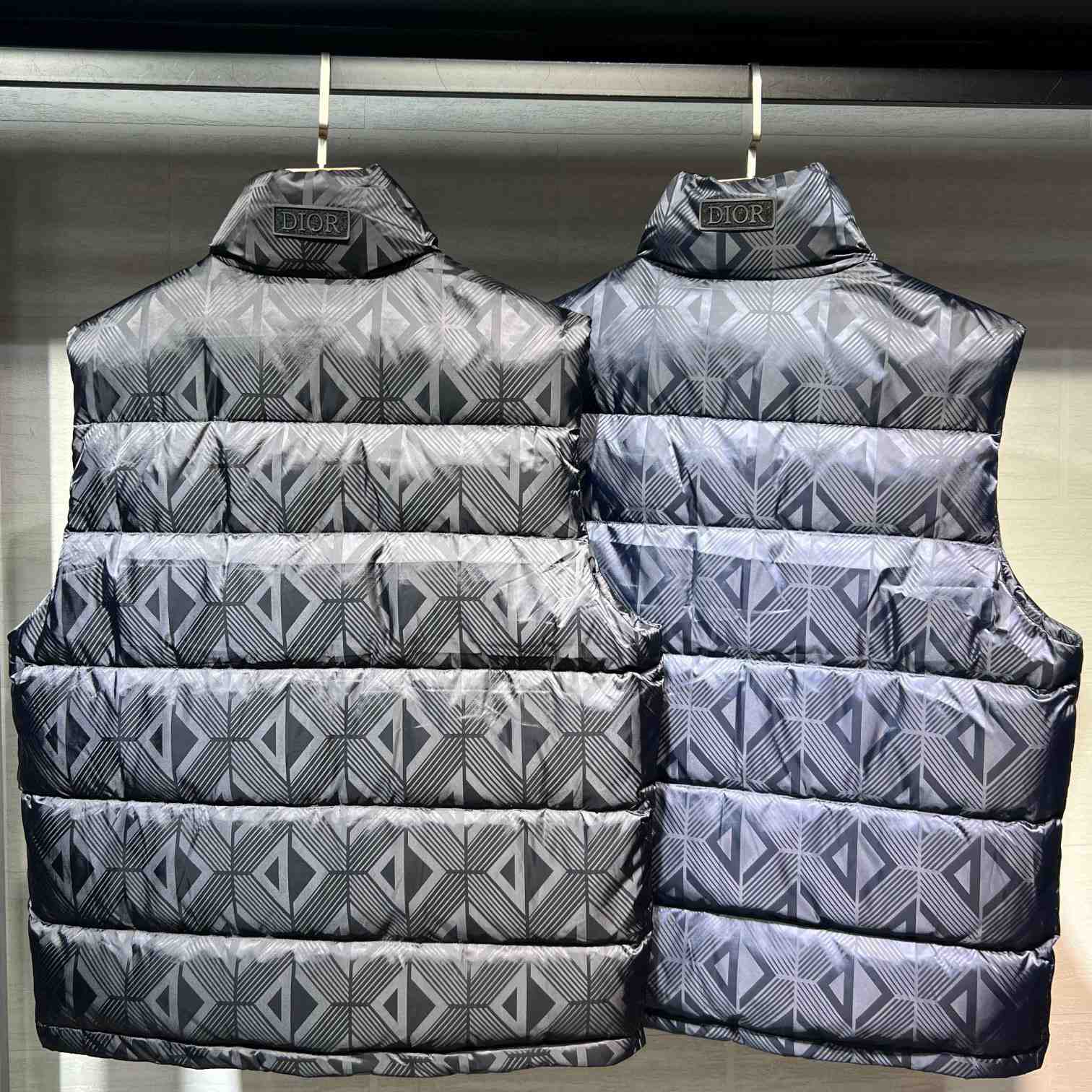 Dior Sleeveless Down Jacket - DopestKickz