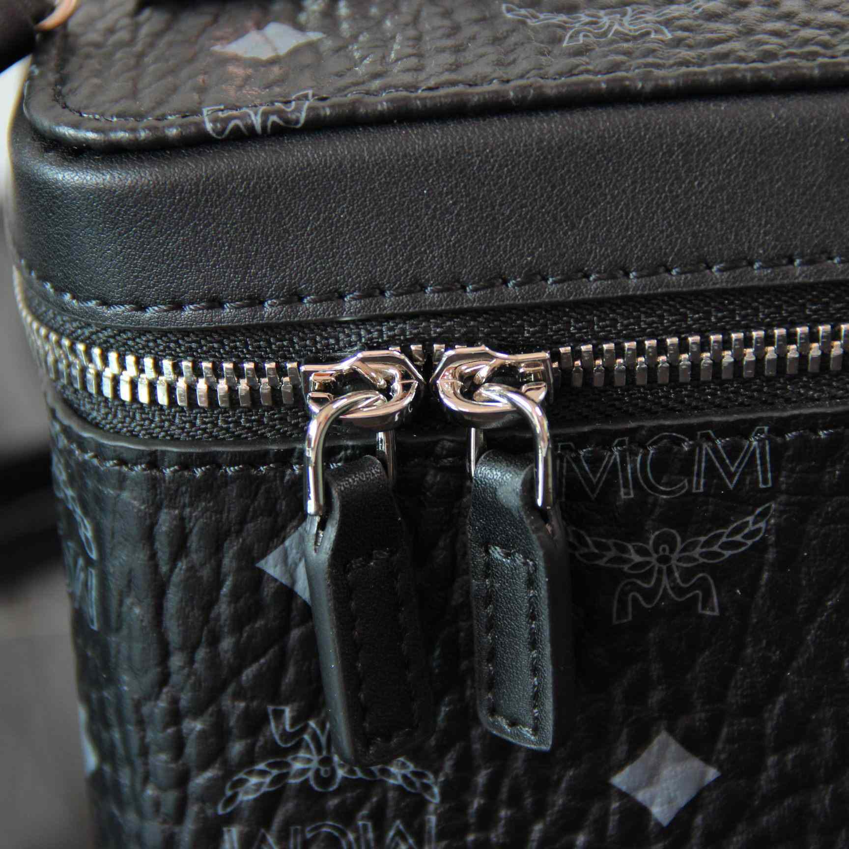 MCM Rockstar Viesto Vanity Tote Bag (11*20*10cm) - DopestKickz