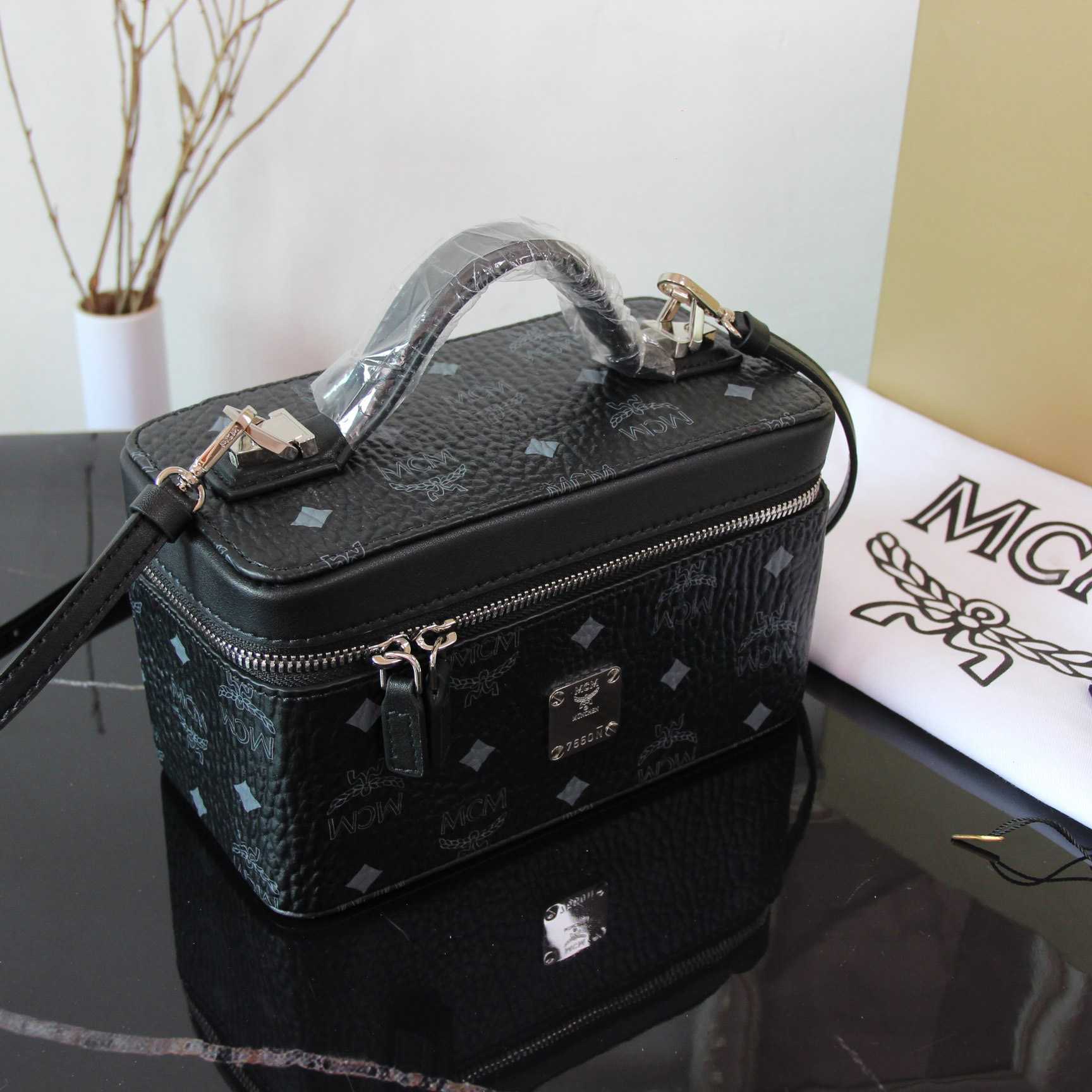 MCM Rockstar Viesto Vanity Tote Bag (11*20*10cm) - DopestKickz