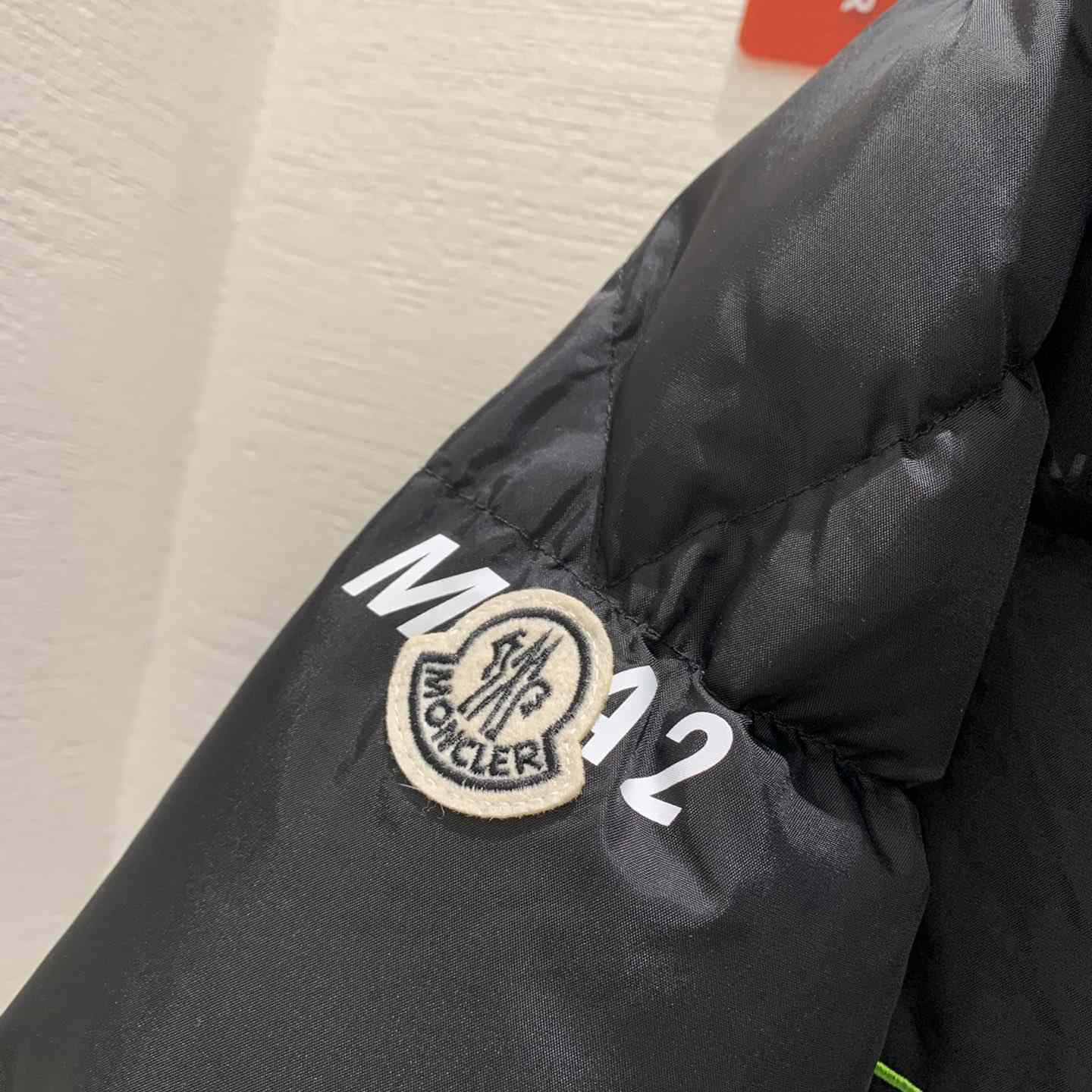 Moncler Acanthus Short Down Jacket - DopestKickz