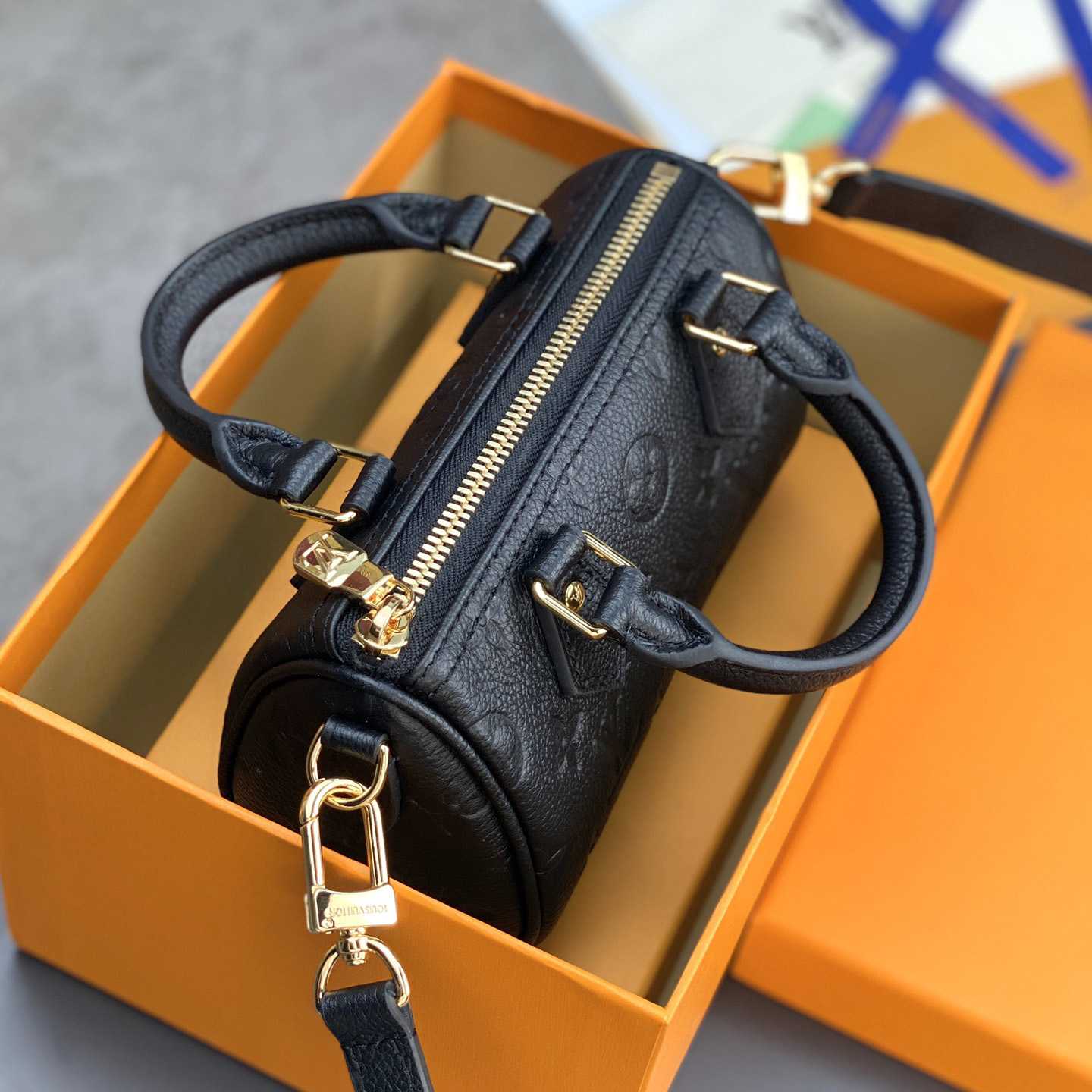 Louis Vuitton Nano Speedy (16-10-7.5cm)       M82450 - DopestKickz