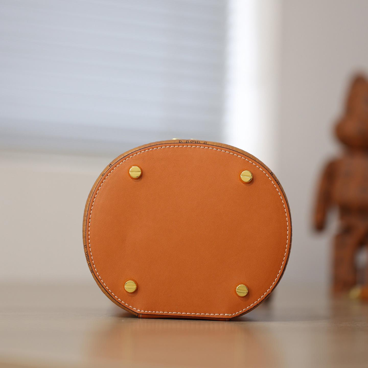 MCM Visetos Bucket Bag (14-16-16cm) - DopestKickz