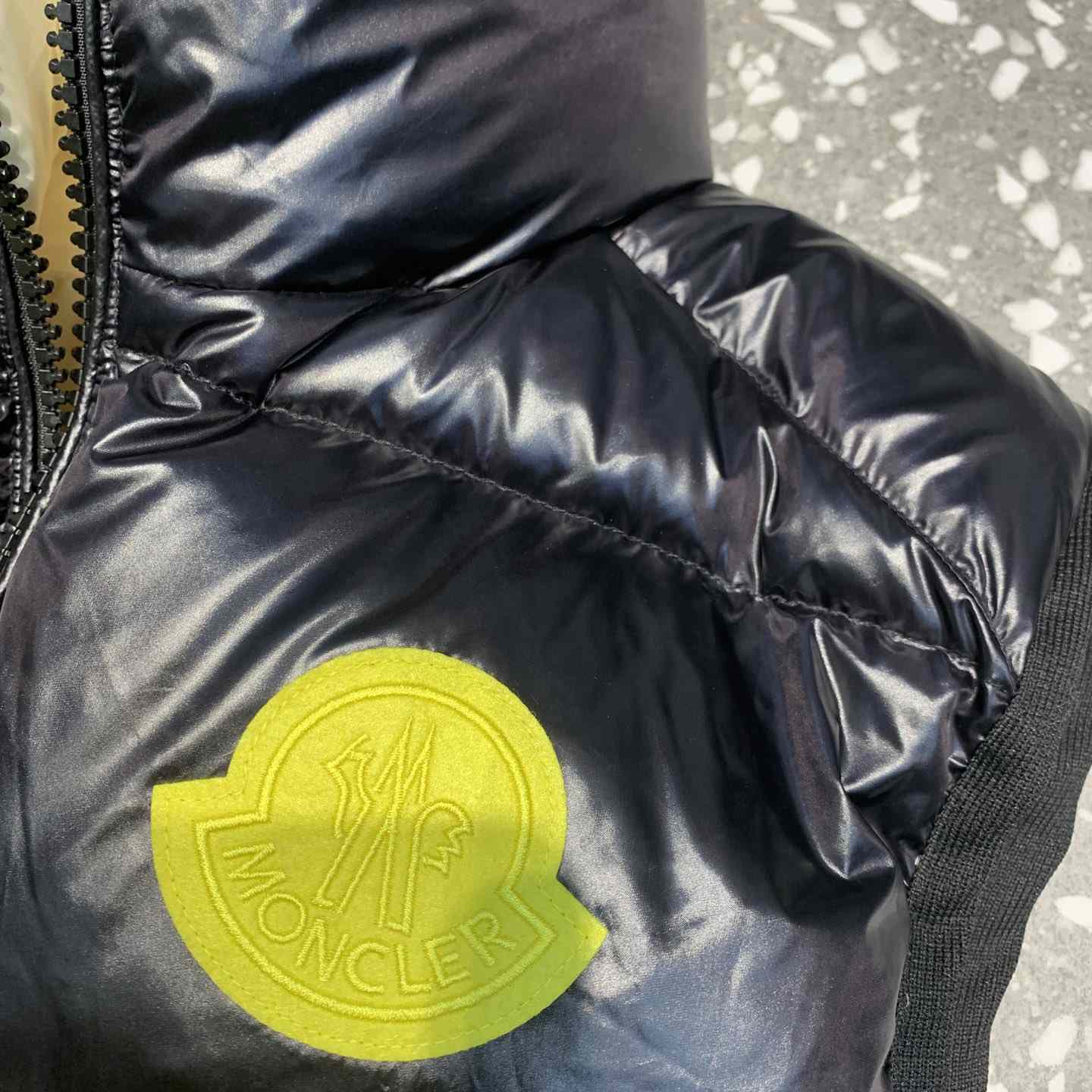 Moncler Sumido Down Vest - DopestKickz