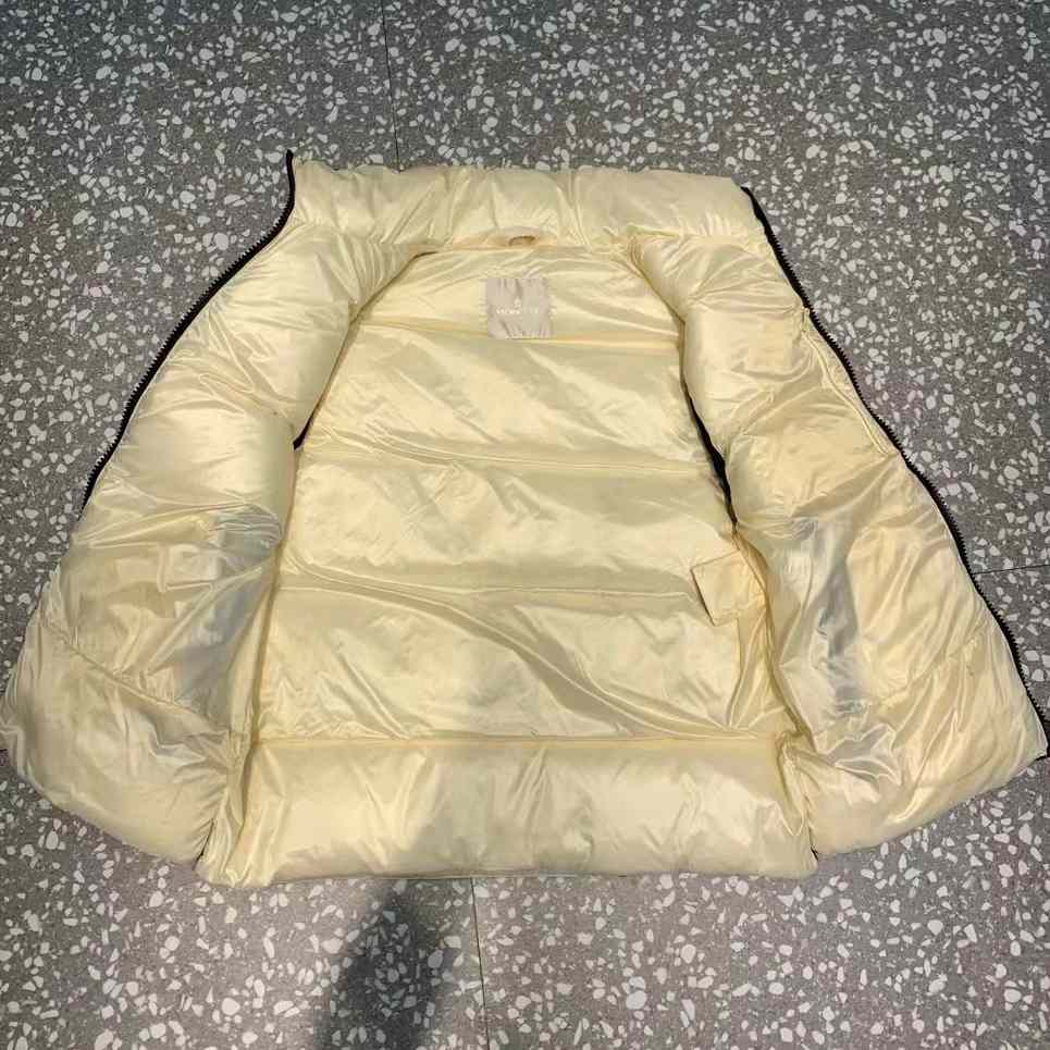 Moncler Sumido Down Vest - DopestKickz