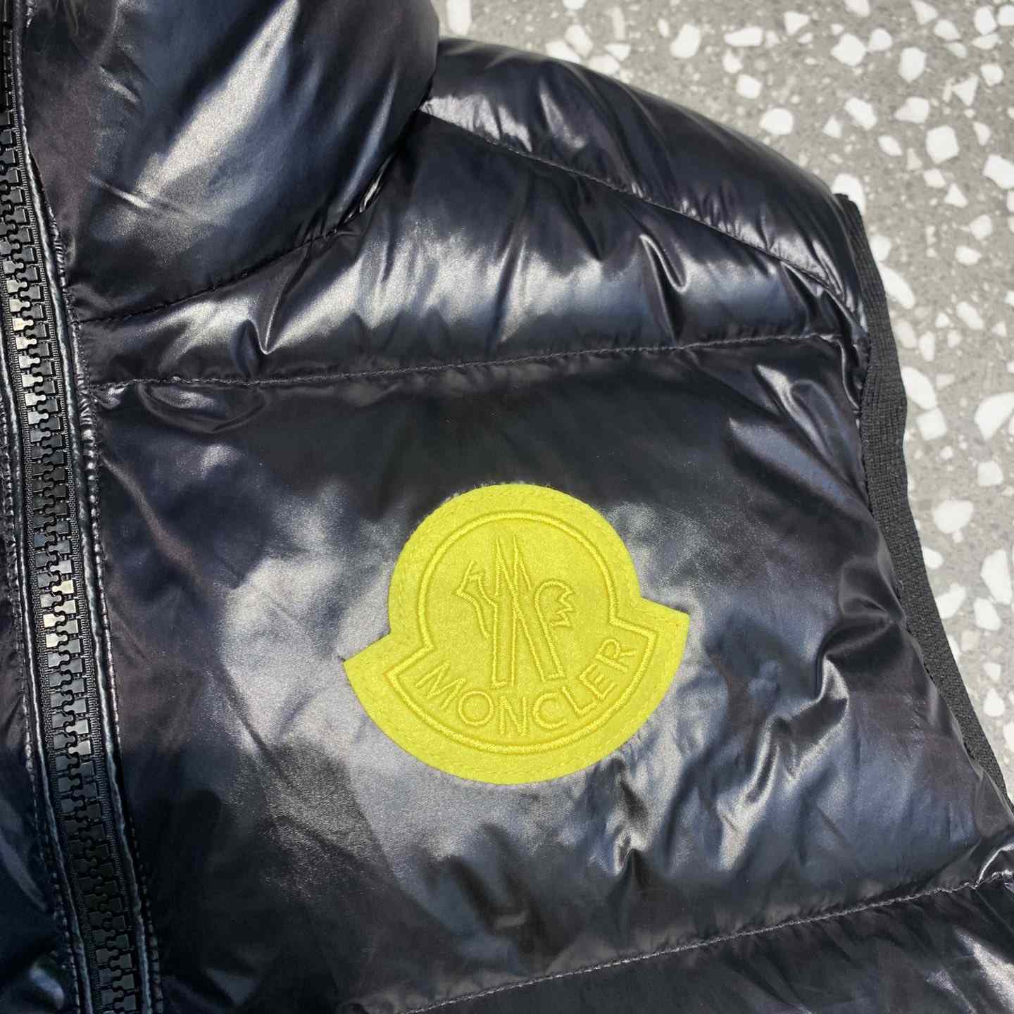 Moncler Sumido Down Vest - DopestKickz