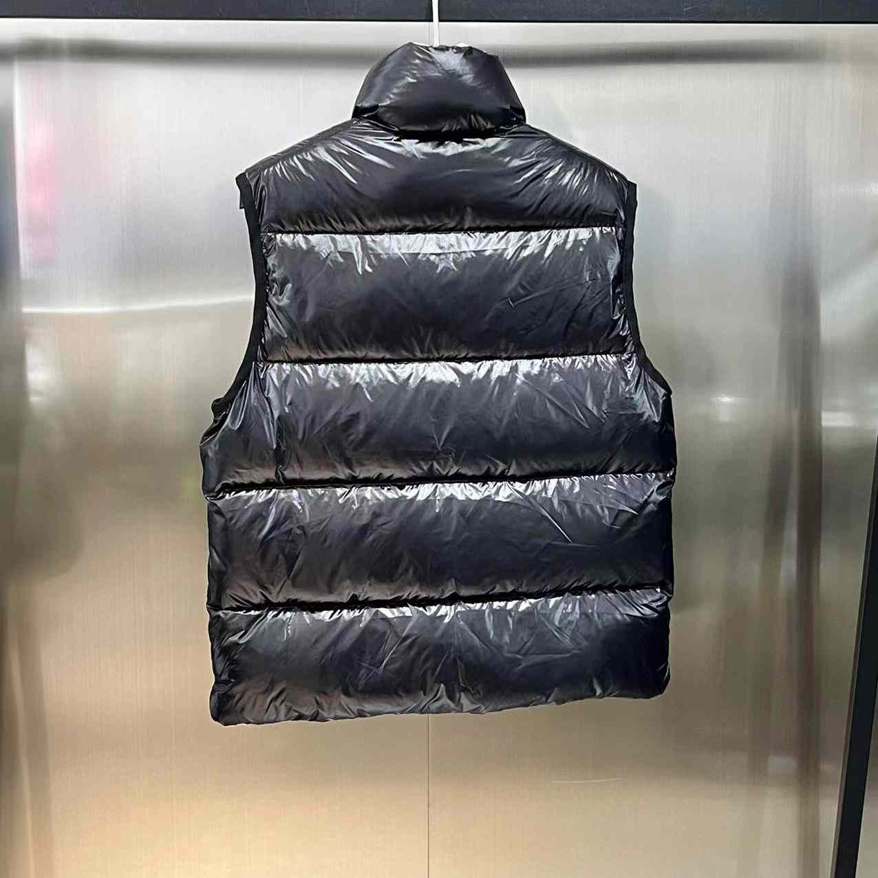 Moncler Sumido Down Vest - DopestKickz
