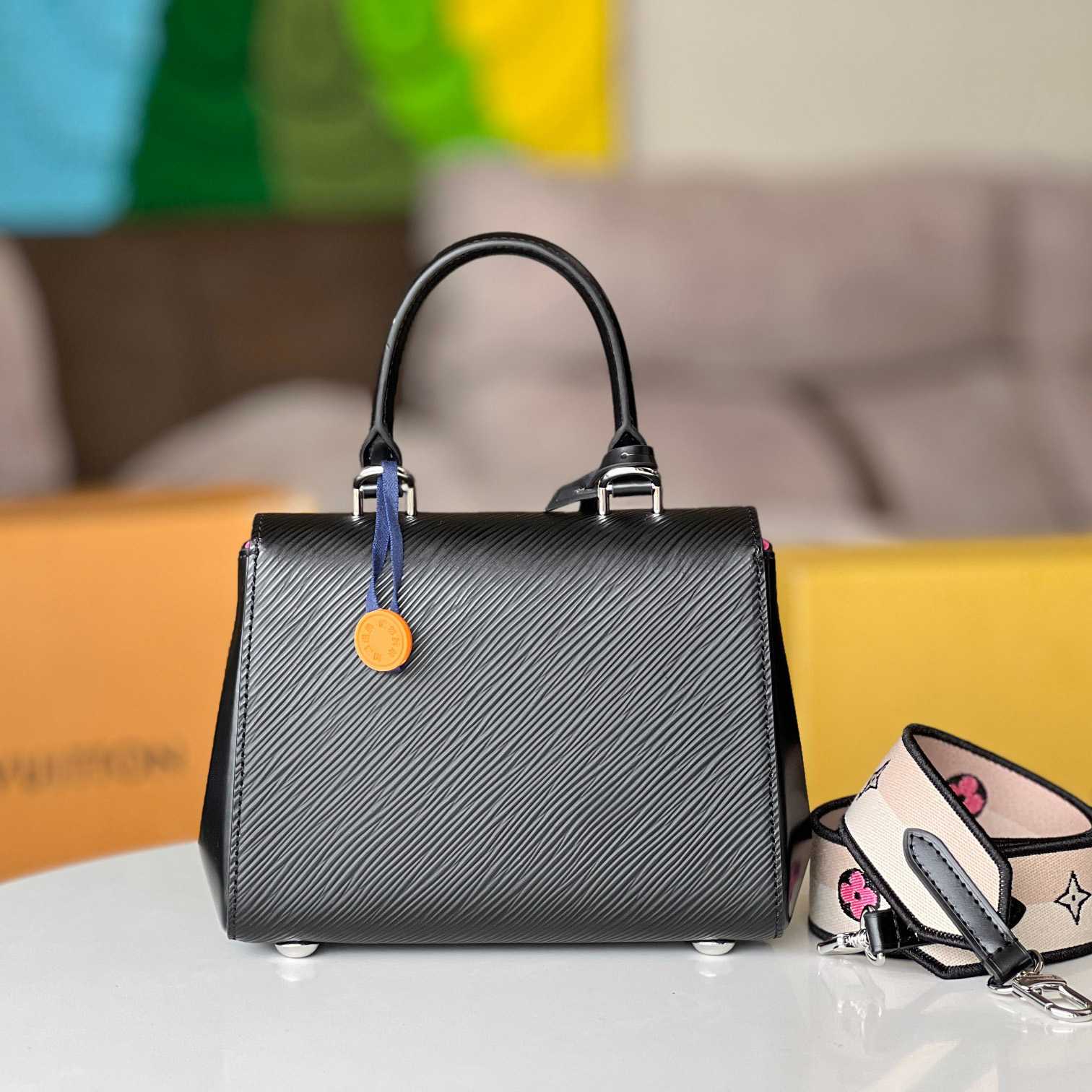 Louis Vuitton Cluny Mini (20 x 16 x 7.5cm)M58925 - DopestKickz