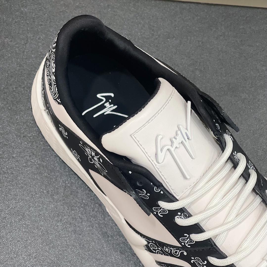 Giuseppe Zanotti Talon Paisley-print Sneakers - DopestKickz