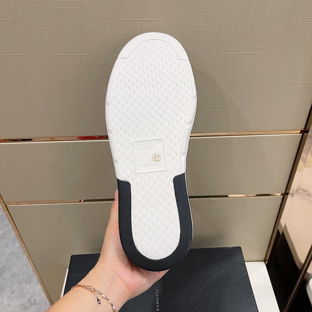 Giuseppe Zanotti Talon Paisley-print Sneakers - DopestKickz