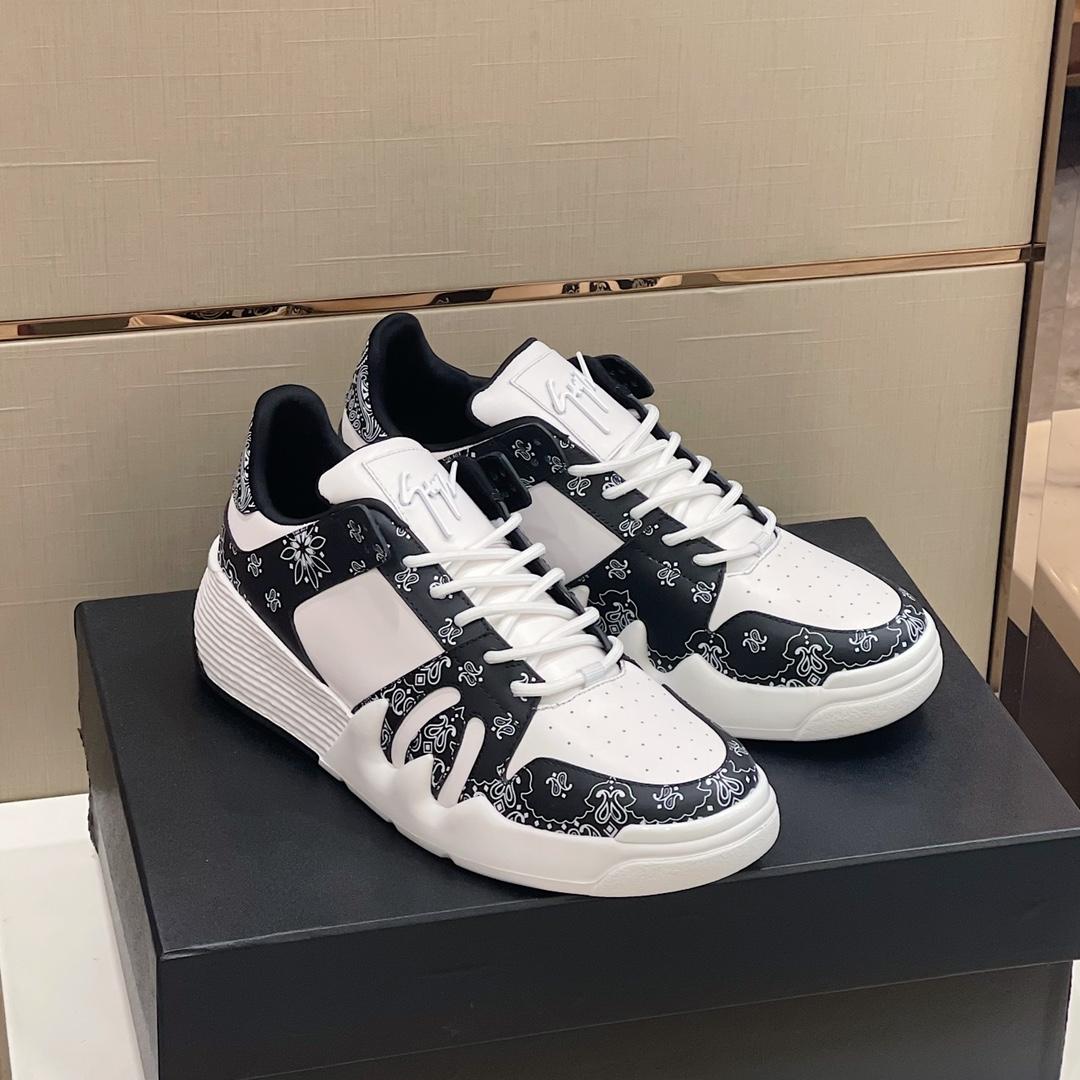 Giuseppe Zanotti Talon Paisley-print Sneakers - DopestKickz