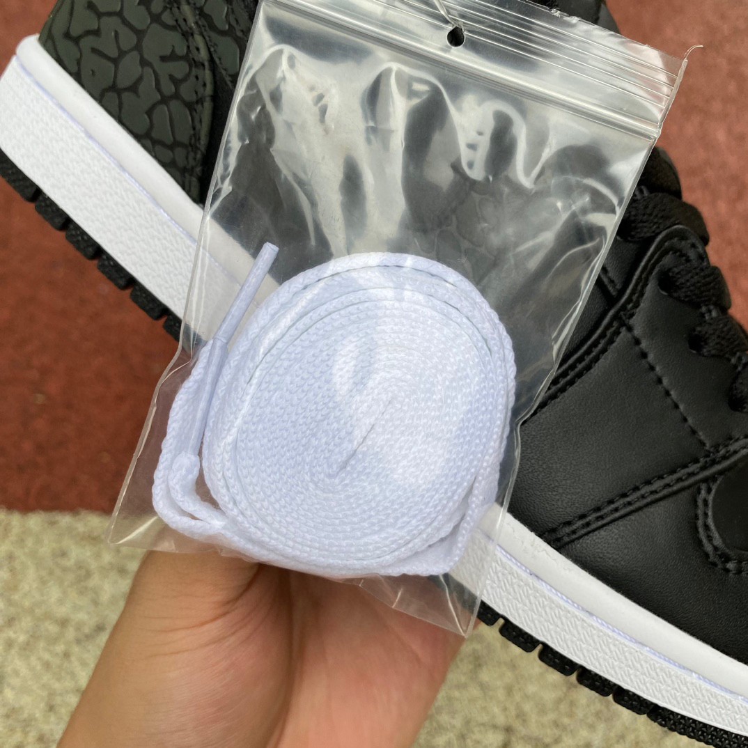 Air Jordan 1 Low Sneaker     FB9907-001 - DopestKickz