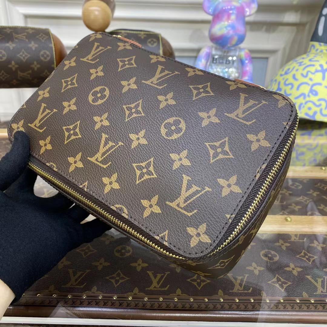 Louis Vuitton Packing Cube MM (22.4-18.5-14cm)  M43689 - DopestKickz