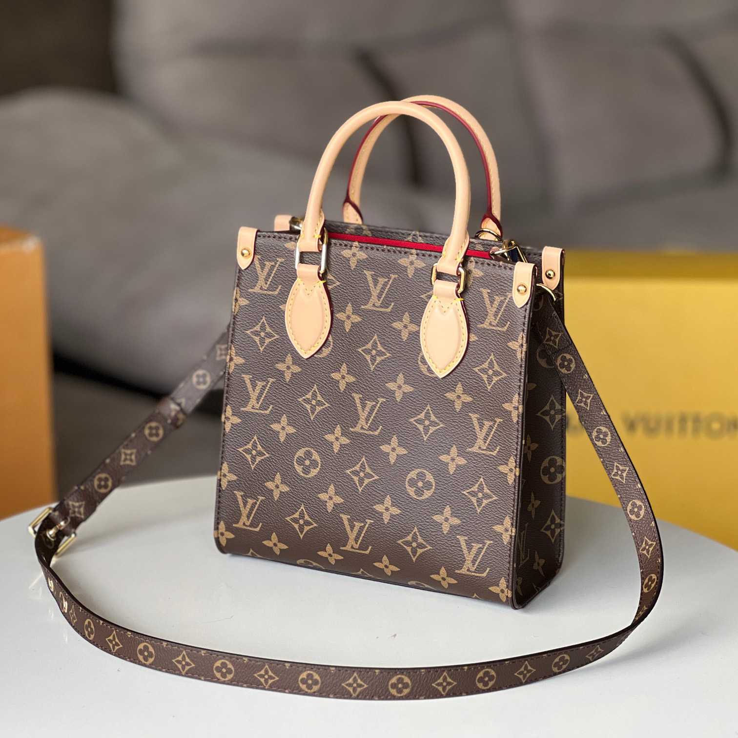 Louis Vuitton Sac Plat BB (21.5x22x9cm)M46265 - DopestKickz