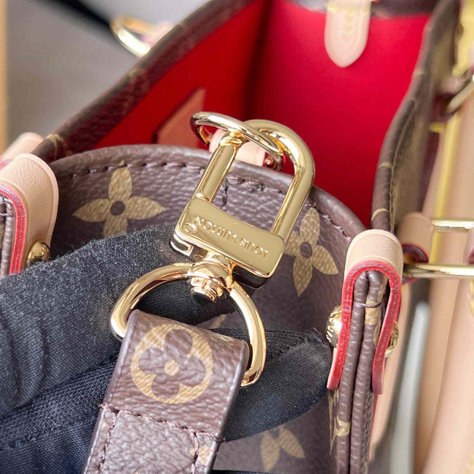 Louis Vuitton Sac Plat BB (21.5x22x9cm)M46265 - DopestKickz