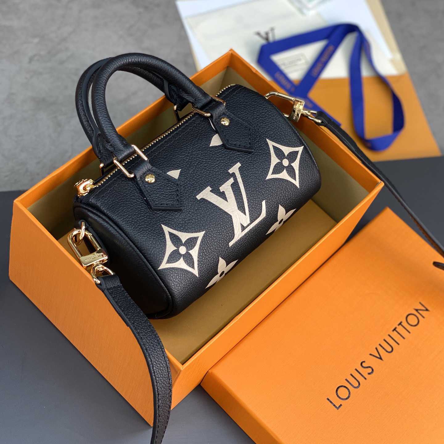 Louis Vuitton Nano Speedy (16-10-7.5cm)       M81456 - DopestKickz